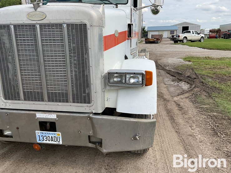 1991-peterbilt-378-image-10