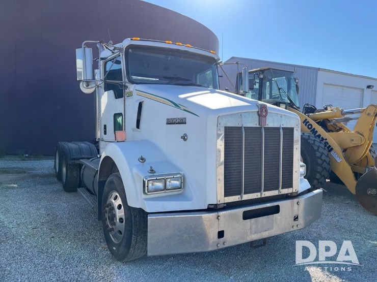 2005-kenworth-t800-image-4