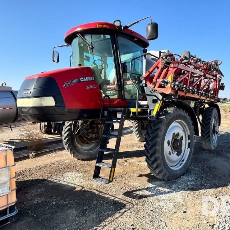 2015 CASE IH PATRIOT 4440