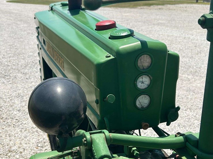 john-deere-h-image-12