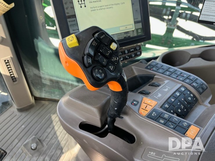 2019-john-deere-r4045-image-70
