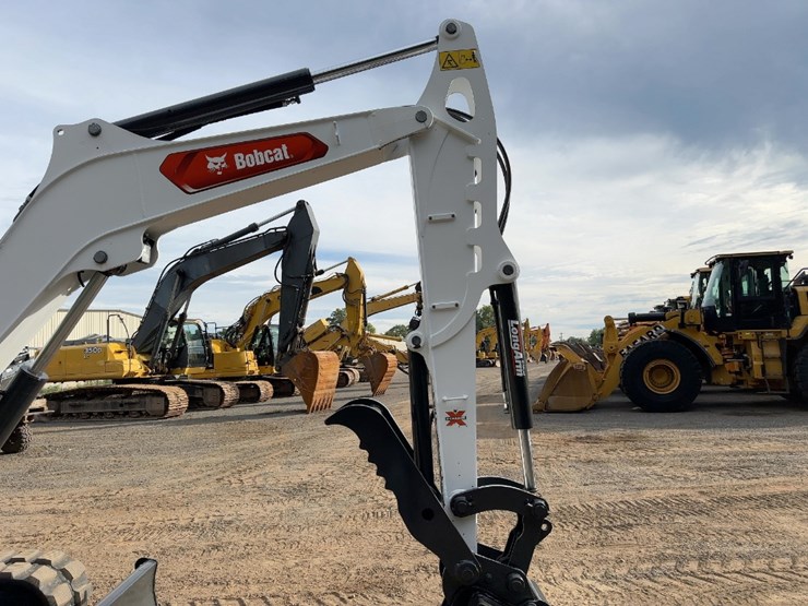 2023-bobcat-e60-image-10