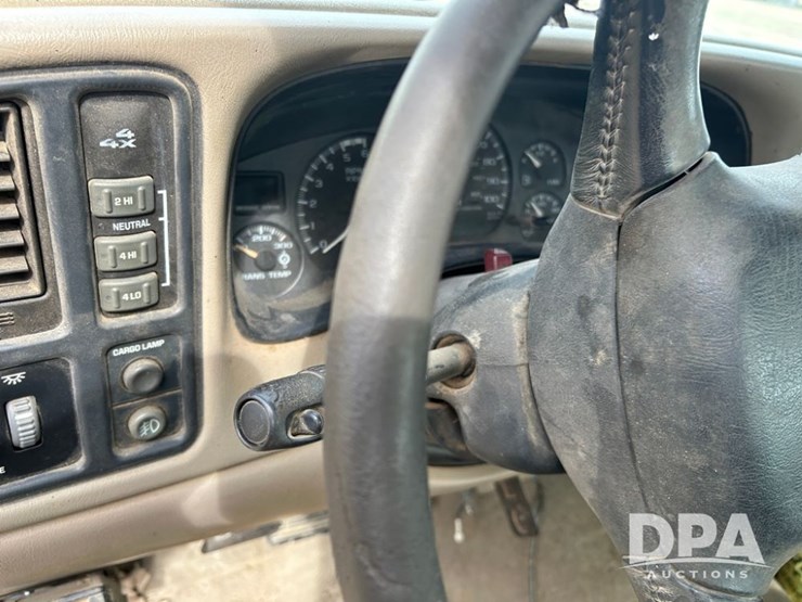 2002-chevrolet-2500hd-image-19