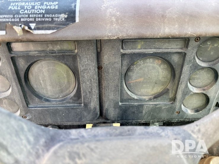 1981-international-1754-bucket-truck-(gp11561,-unit-78228)-image-81