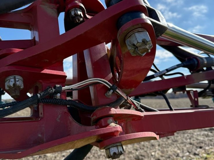 2018-case-ih-patriot-3340-image-42