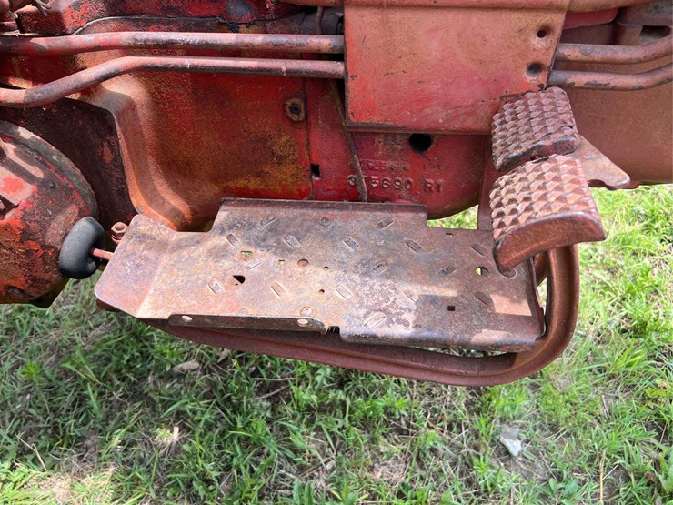 farmall-404-lp-image-36