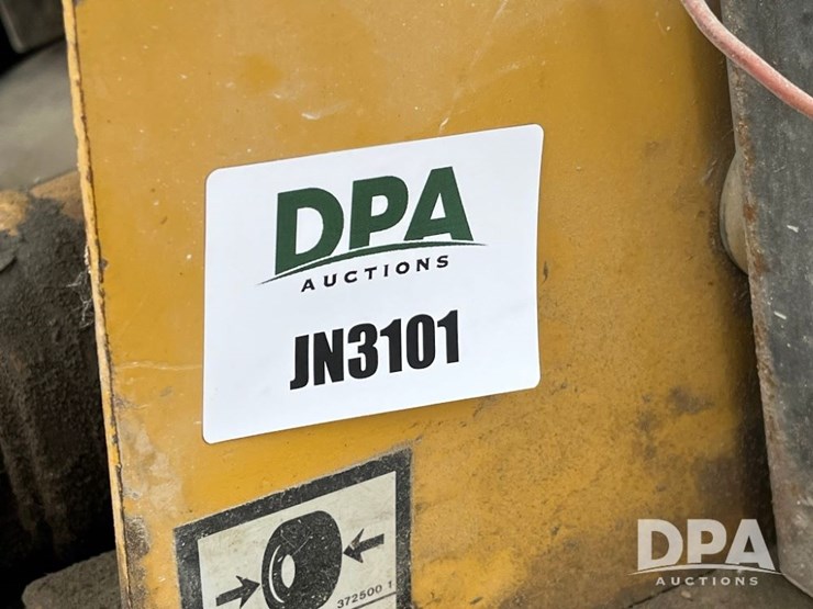 caterpillar-v50d-image-35