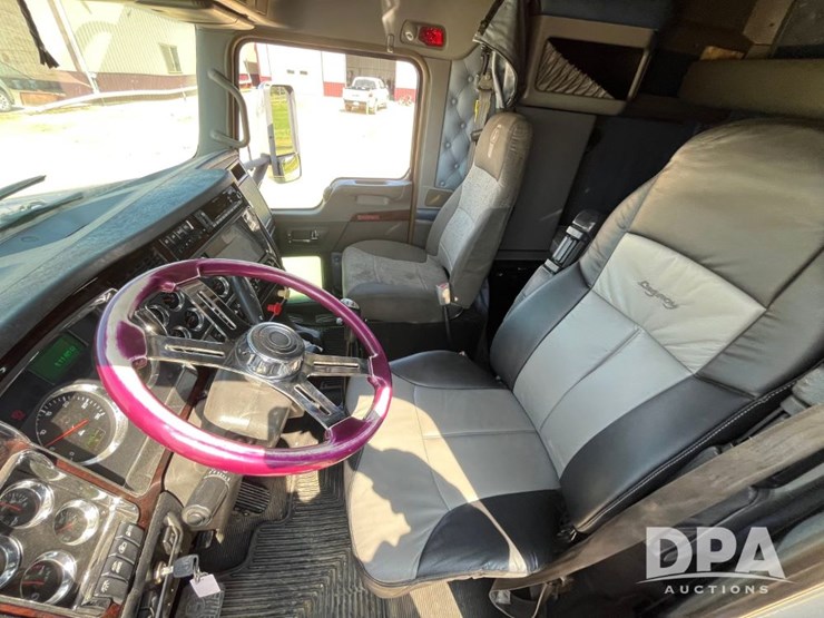 2013-kenworth-t660-image-55