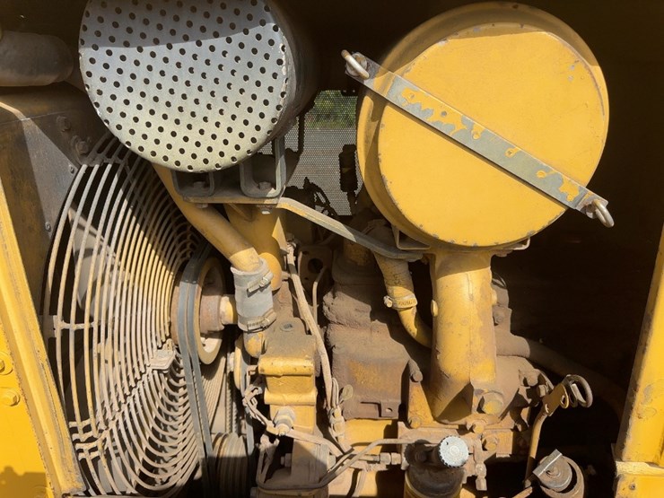 1988-caterpillar-d4h-image-26