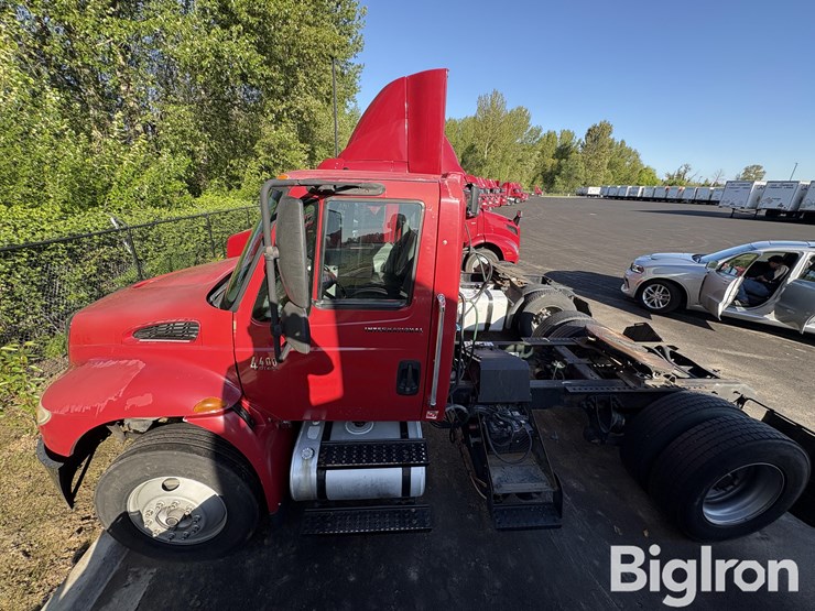 2007-international-durastar-4400-image-7