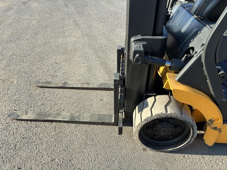 2004-komatsu-fg30sht-14-image-5