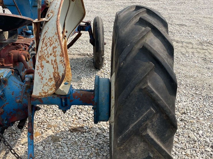 ford-8n-image-33