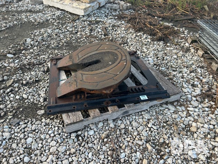 5th-wheel-plate-(cp1124,-unit-3107-1)-image-1