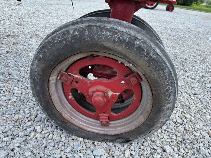 farmall-culti-vision-b-image-14