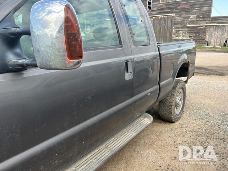 2005-ford-f350-xlt-image-4