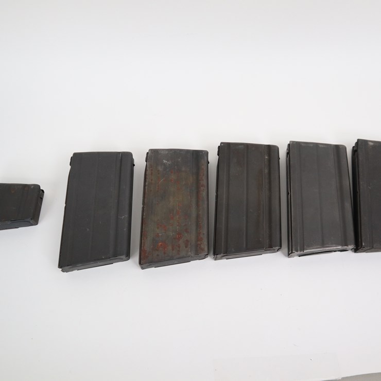 #41 • #4040 • (6) FN FAL Steel 5rd and 20rd Magazines. 1 5rd and 5 20rd.