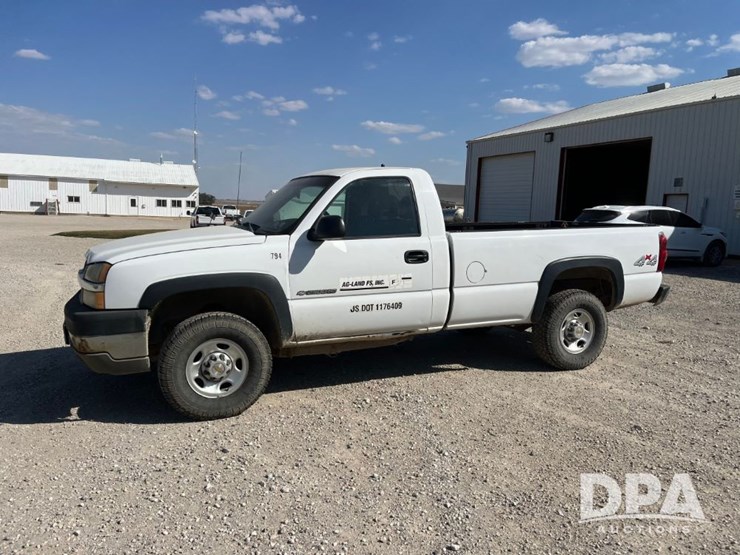 2003-chevrolet-2500hd-image-17