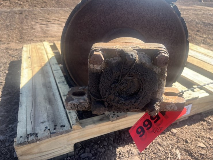 #1566-•-approx-26"-belt-roller-image-9