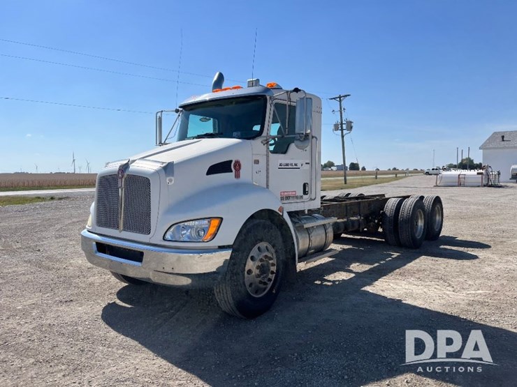 2009-kenworth-t370-image-1