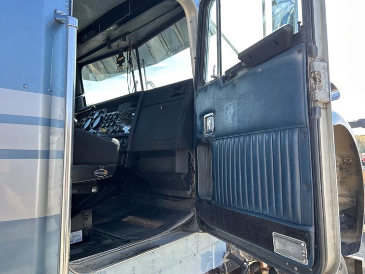 1987-kenworth-w900-image-71
