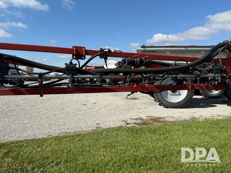 2018-case-ih-patriot-3340-image-28