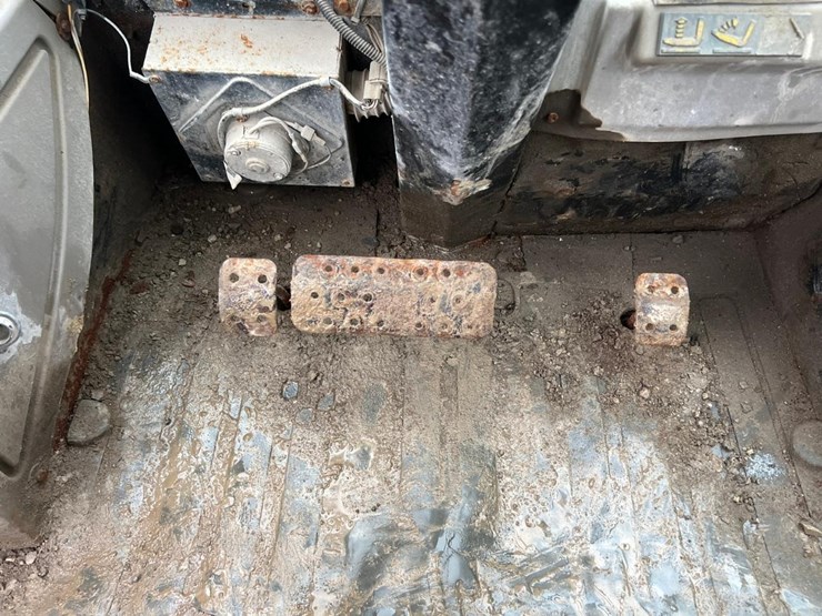 jcb-930-image-24