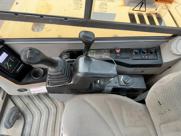 2018-volvo-ecr88d-image-38