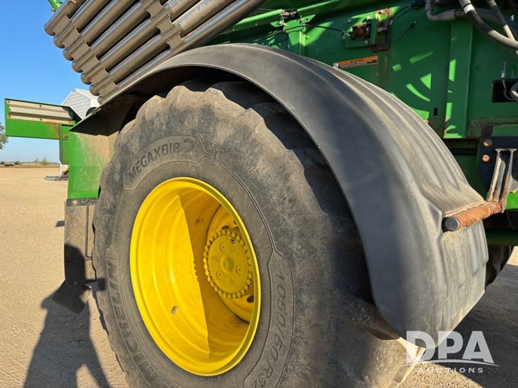 2019-john-deere-f4365-image-60