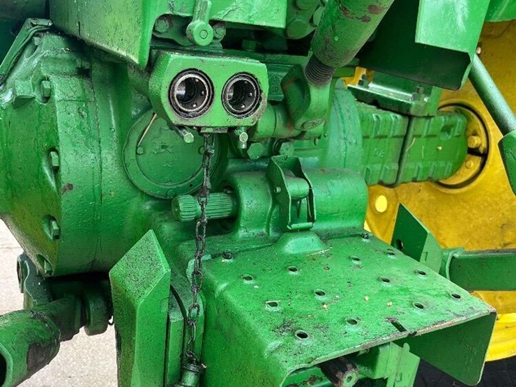 1970-john-deere-2520-image-9