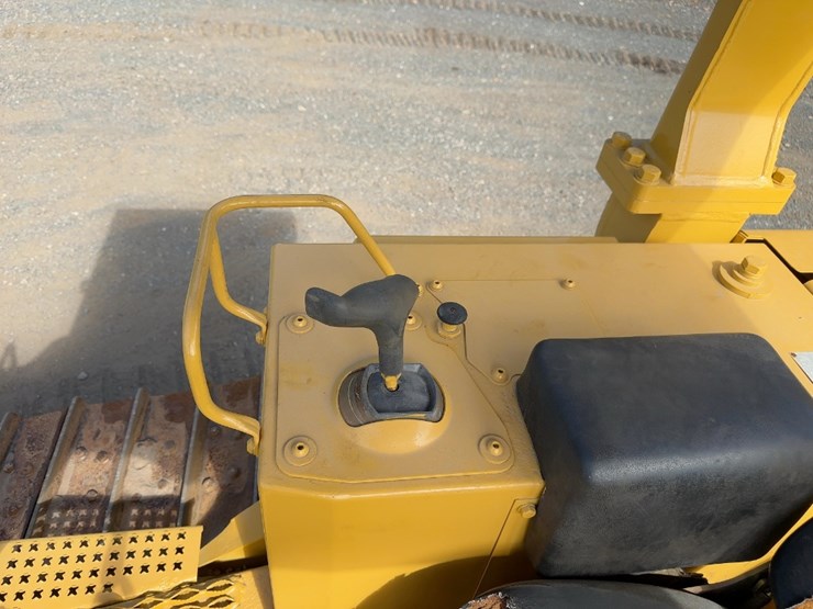 1988-caterpillar-d4h-image-30
