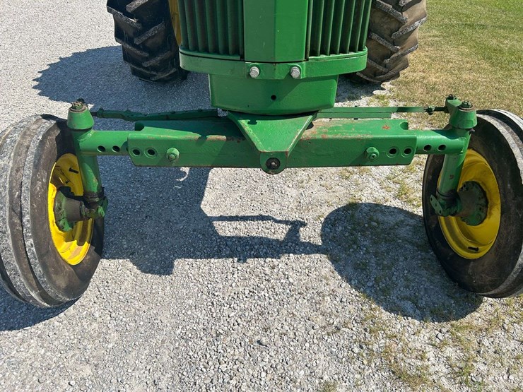 1958-john-deere-720-image-7