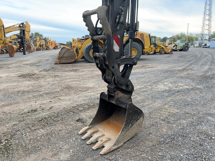 2018-volvo-ecr88d-image-9