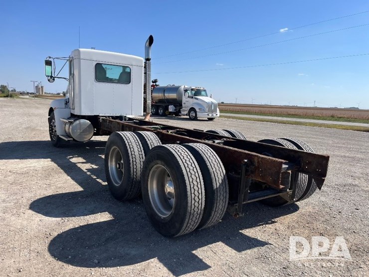 2009-kenworth-t370-image-11