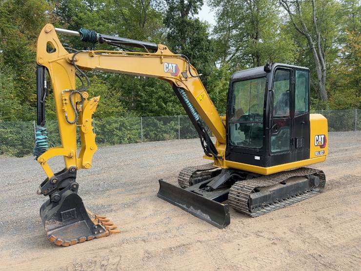 2021-caterpillar-305-image-1
