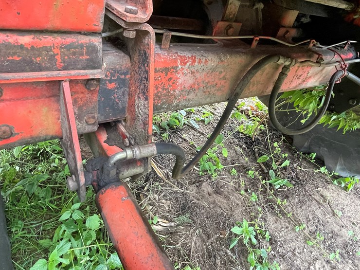 massey-ferguson-510-image-25