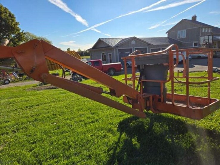2004-jlg-600aj-image-25
