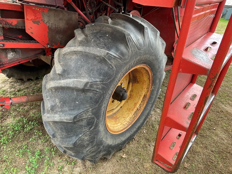 massey-ferguson-510-image-45