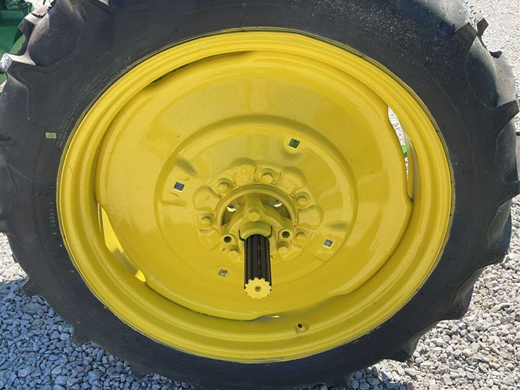 john-deere-h-image-37