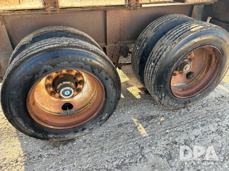 2006-b-b-dry-tender-trailer-(cp1148,-unit-9690)-image-23
