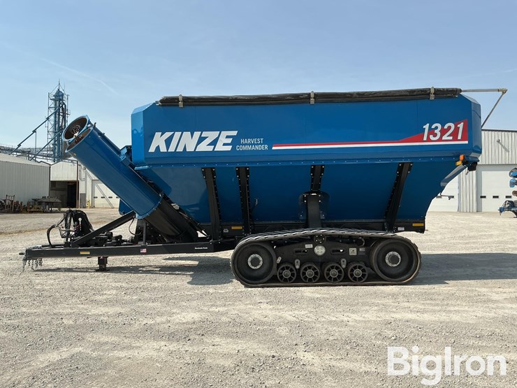 2022-kinze-1321-grain-cart-image-8