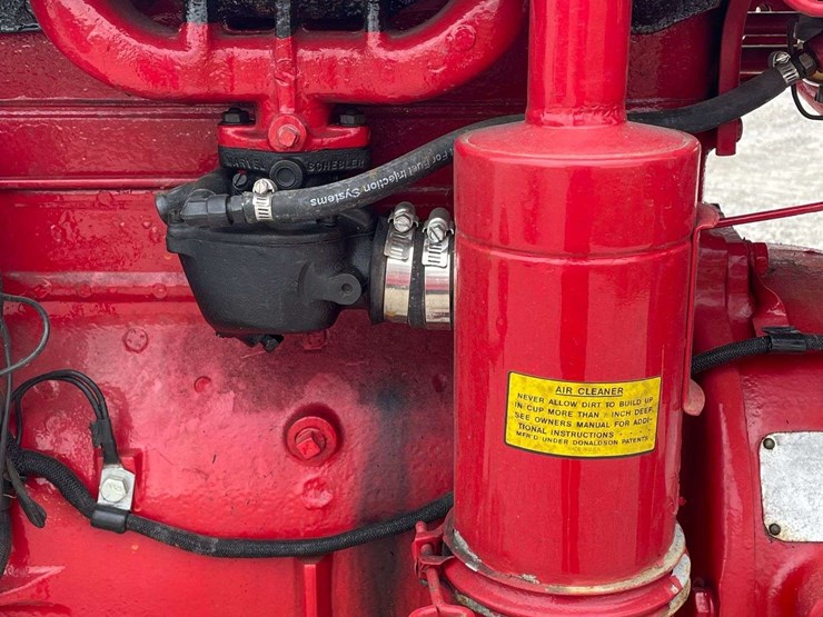 farmall-140-image-25