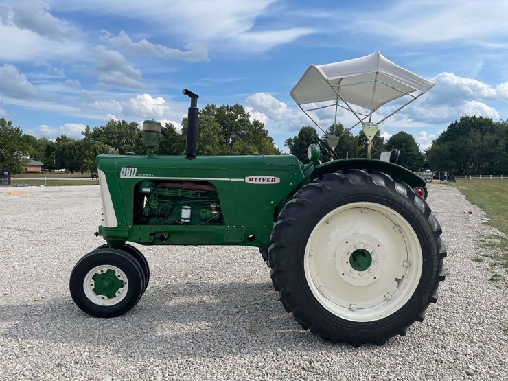 oliver-880-image-2