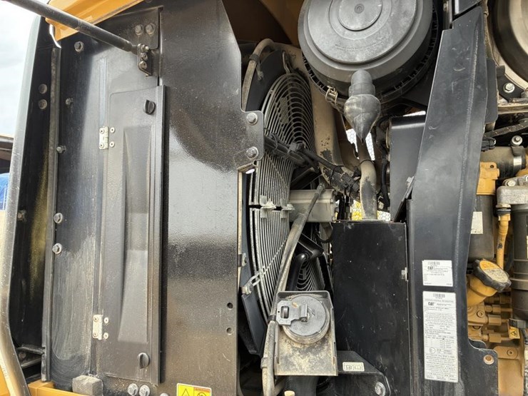 2019-caterpillar-938m-image-15