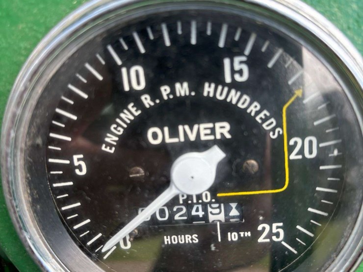 1957-oliver-super-66-image-15