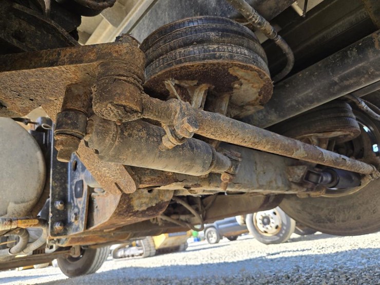 2017-kenworth-t880-image-43