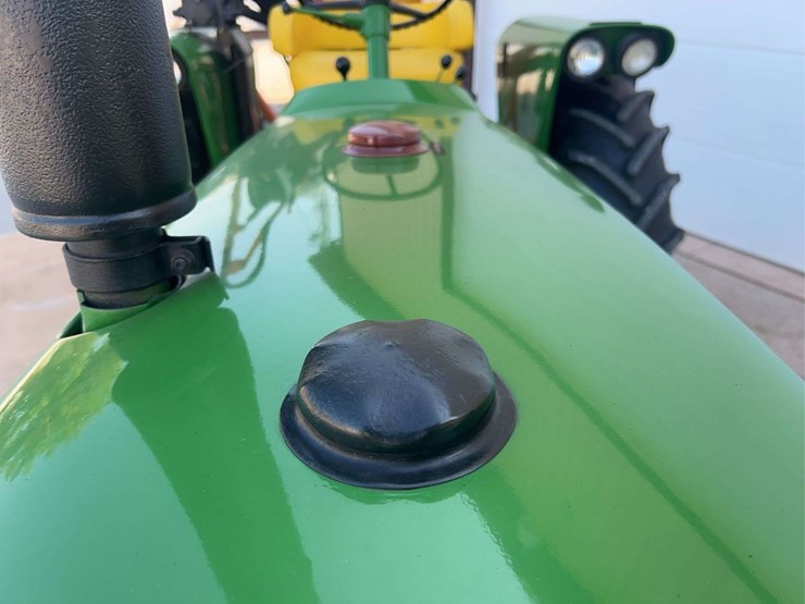 1962-john-deere-2010-image-11