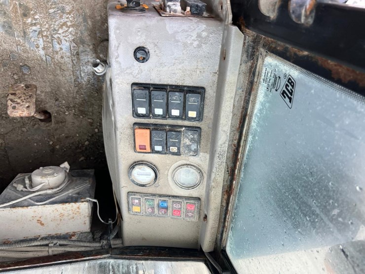 jcb-930-image-19