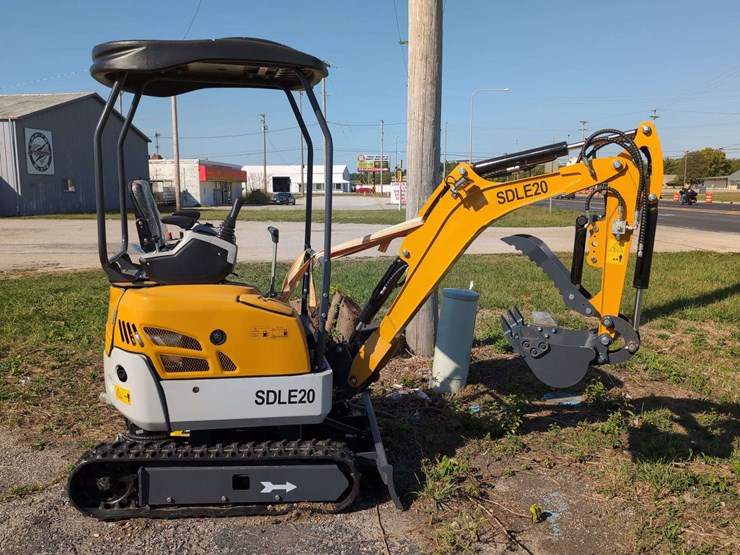 (1)-mini-excavator-sdle20-with-yanmar-engine---diesel---damaged-hose-image-1