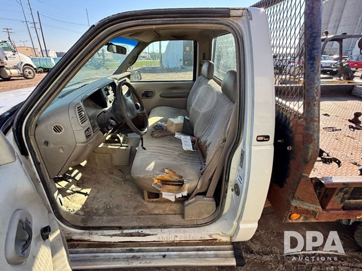 2000-gmc-3500-image-56