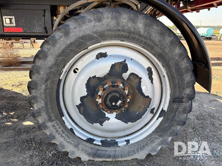 2015-case-ih-patriot-4440-image-45